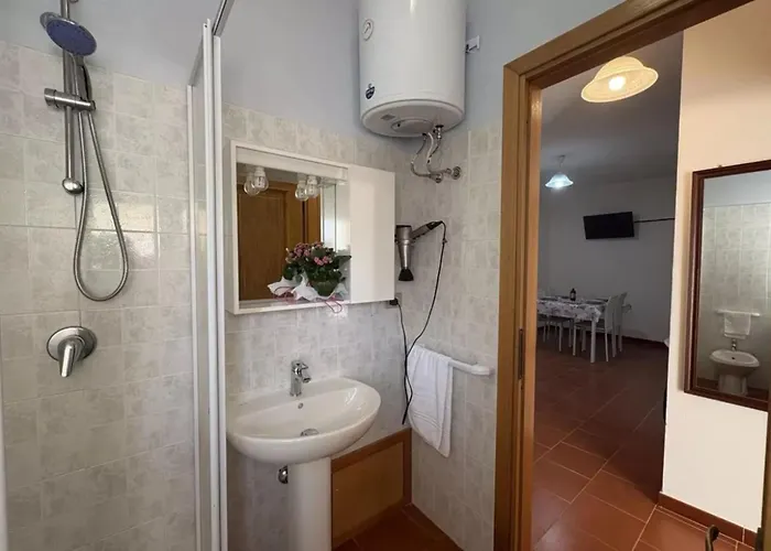 Bright Flat Near The Beaches Of Lu Bagnu Apartament *