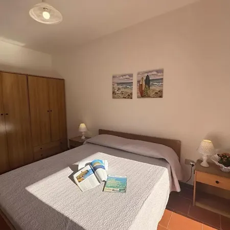 Bright Flat Near The Beaches Of Lu Bagnu شقة